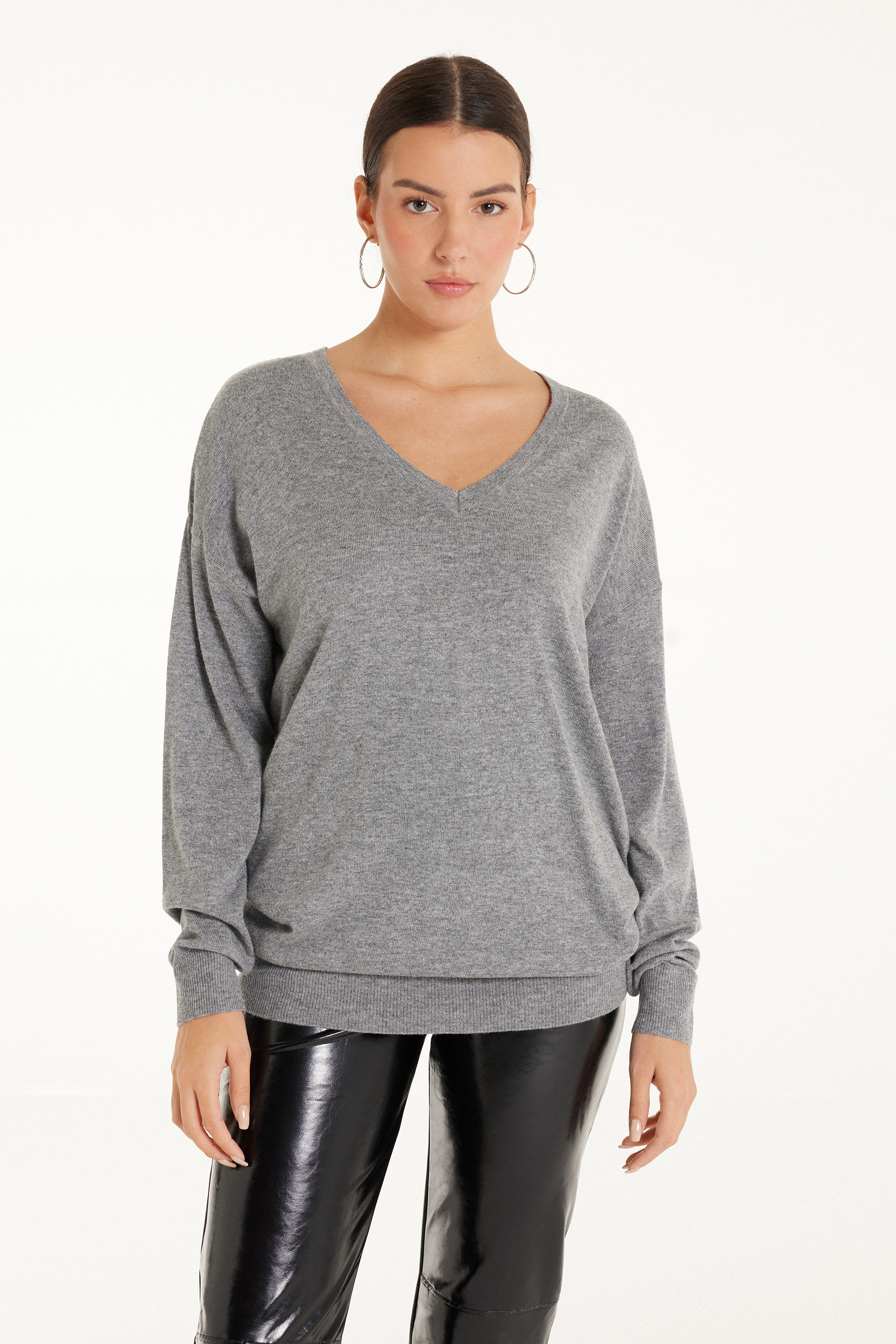 Long-Sleeved V-Neck Heavy Jersey with Wool