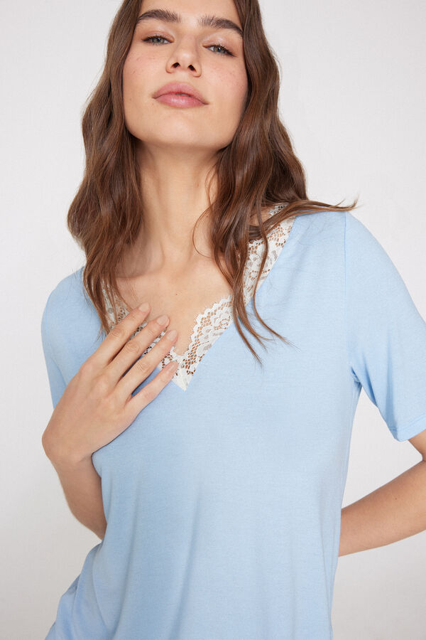 Viscose and Lace Short V-Neck Pyjamas  