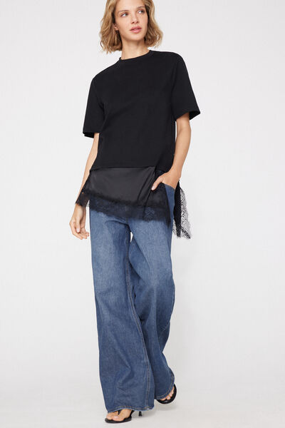 T-Shirt Cotone con Inserto Raso e Pizzo