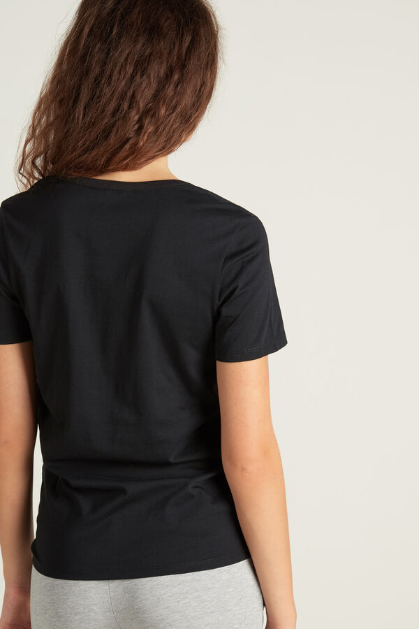 Camiseta Básica Algodón Cuello Pico  