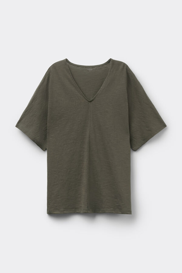 100% Slub Cotton V-Neck T-Shirt  