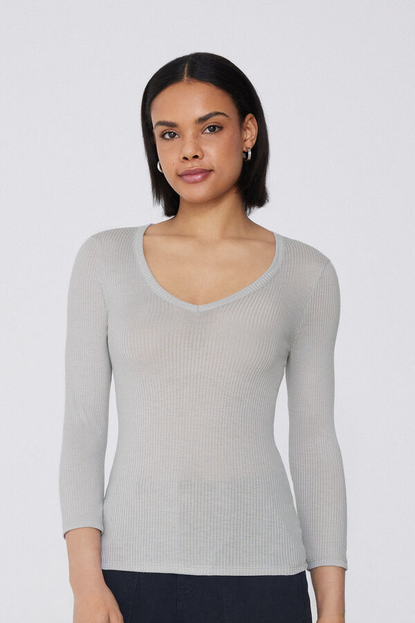 3/4 Sleeve V-Neck Ribbed Viscose Top  