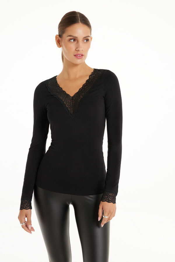 Long Sleeve V-Neck Top in Viscose and Lace  