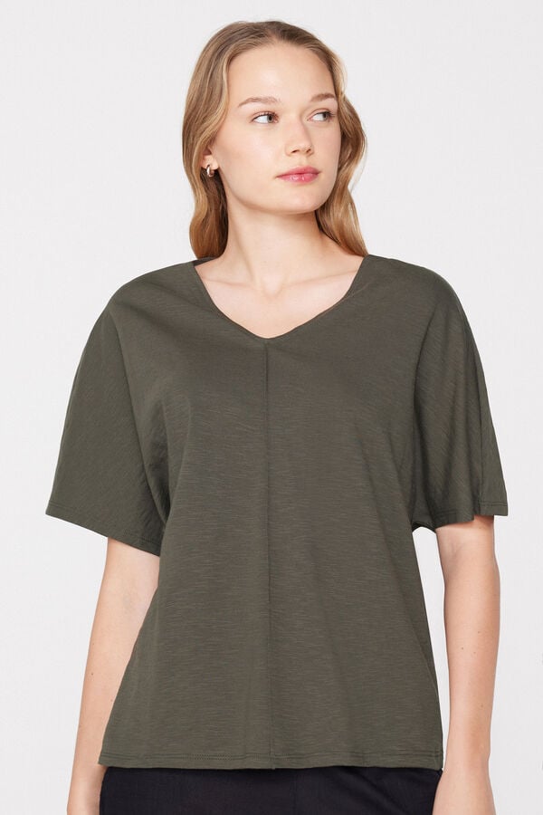 100% Slub Cotton V-Neck T-Shirt  