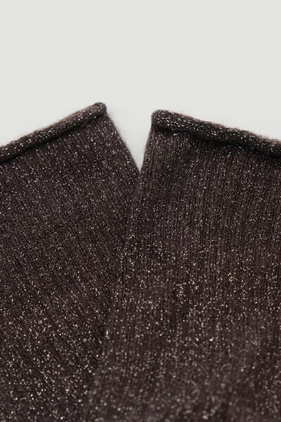 Short Ribbed No-Hem Socks