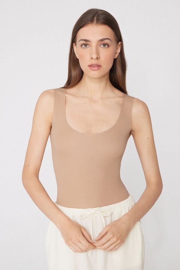 Laser-Cut Cotton Body  
