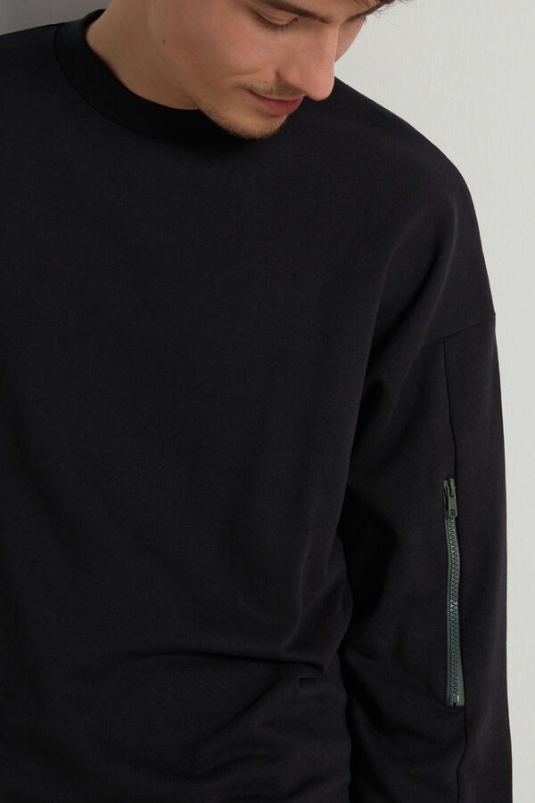 Long Sleeve Crewneck Sweatshirt with Zipper Detail  