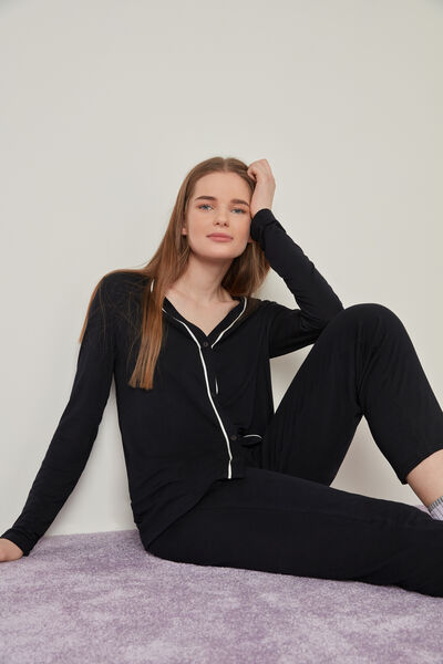 Long Open V-Neck Pyjamas with Piping Detail