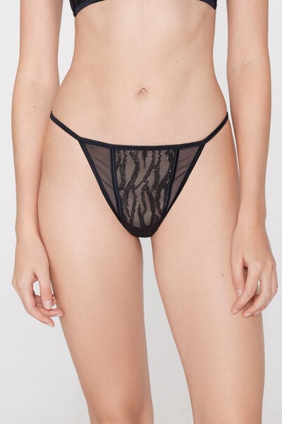 String &agrave; C&ocirc;t&eacute;s Fins Fa&ccedil;on Tanga Shine Dream