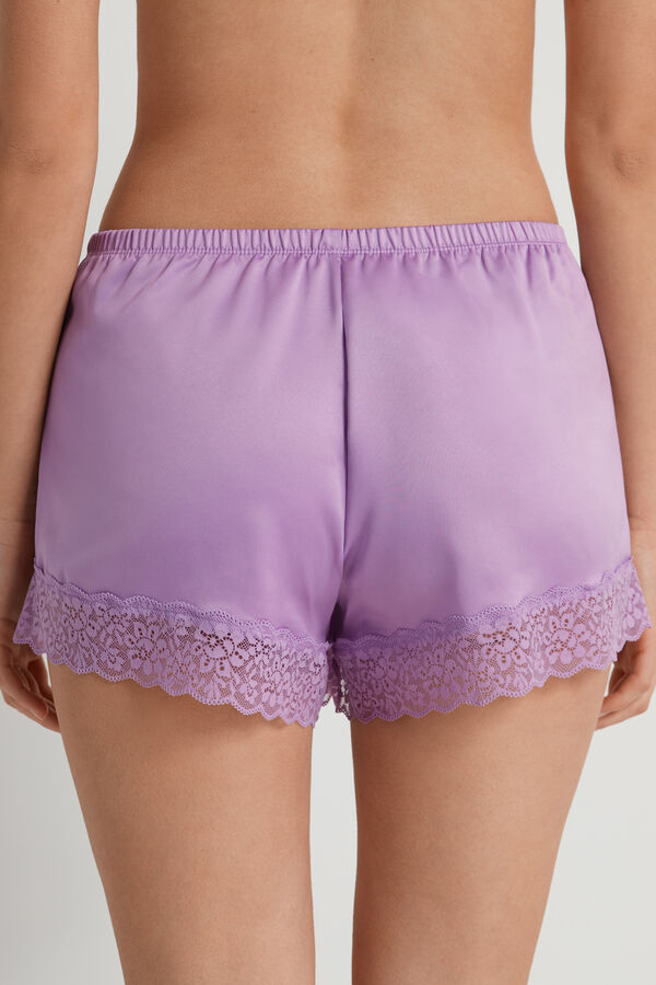 Pantaloni scurți din dantelă și satin  