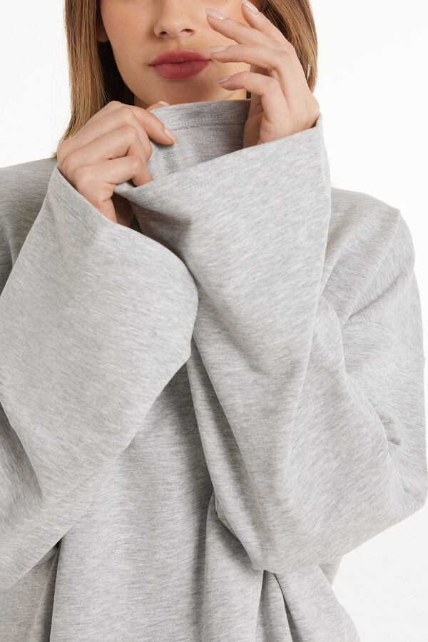 Comfy Long-Sleeved Cotton Fleece Top  