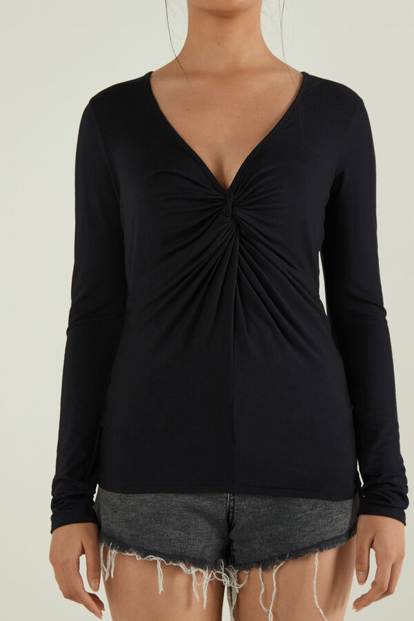 Long Sleeve Top with Knot  