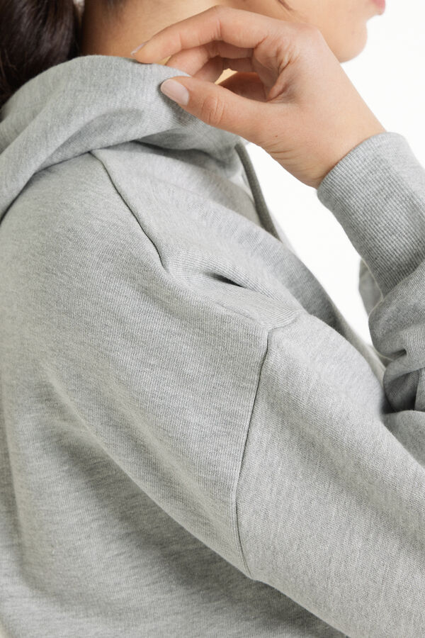 Thick Long-Sleeved Hooded Sweatshirt  