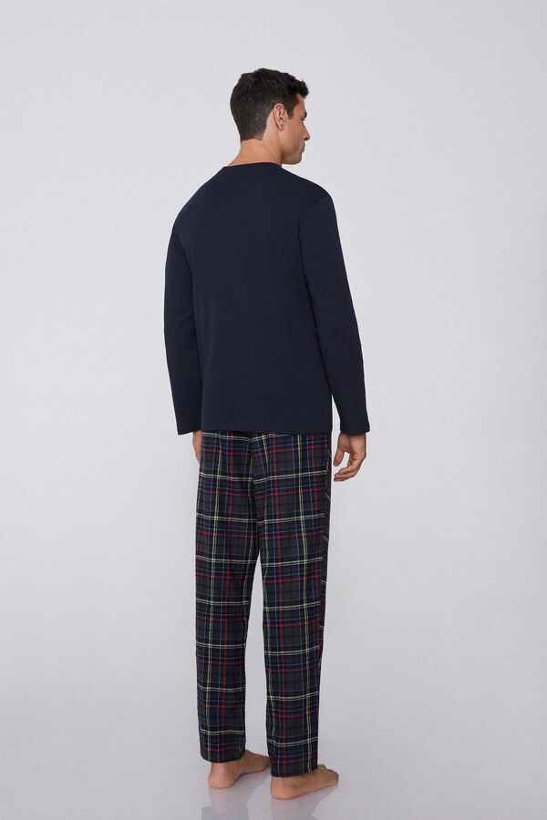 Langer Flanell-Pyjama mit Karo-Brusttasche  