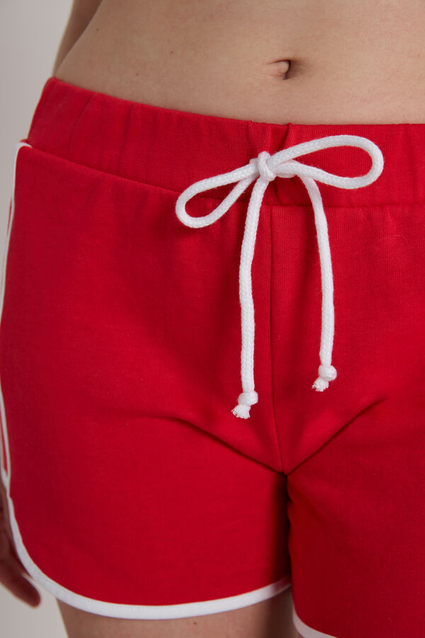 Fleece Shorts with Piping  