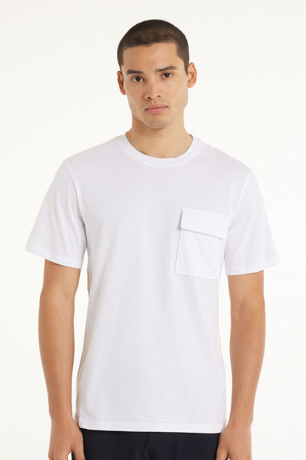 Rundhals-T-Shirt aus Baumwolle und Brusttasche  