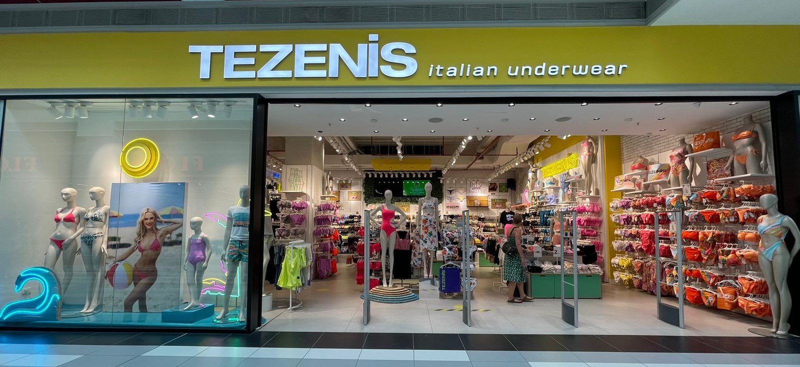 Tezenis TIRANA SC EAST GATE