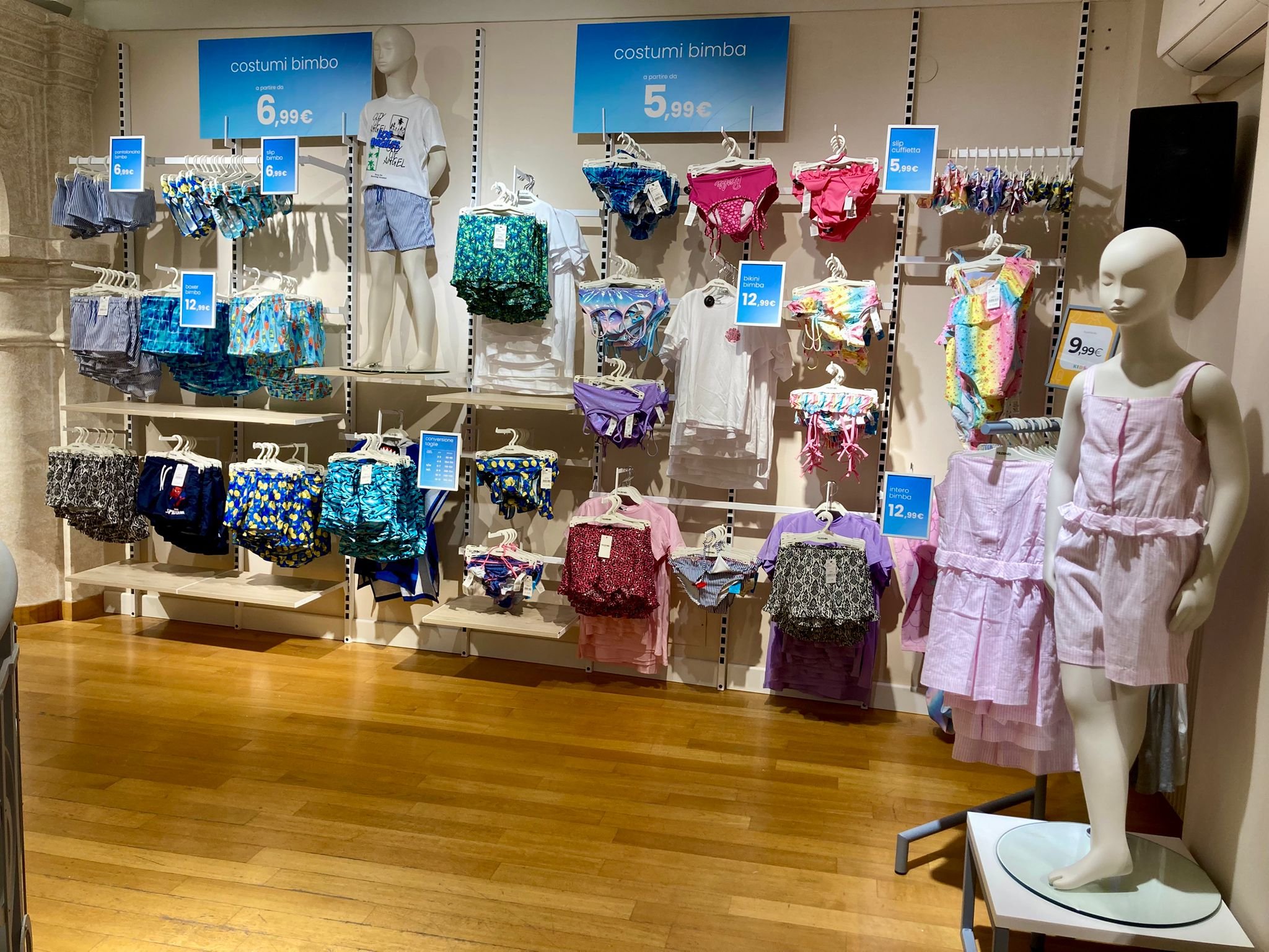 Tezenis ROVERETO VIA ROMA 1