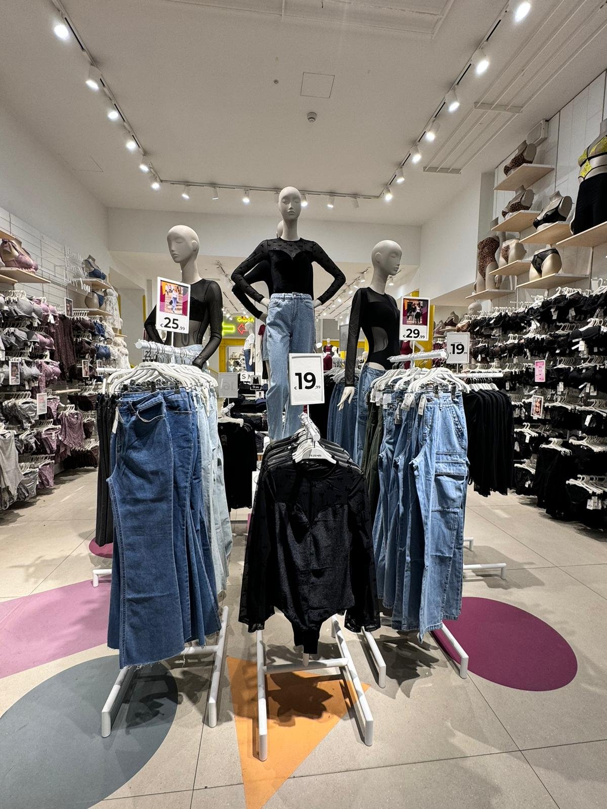 Tezenis BOLOGNA VIA INDIPENDENZA