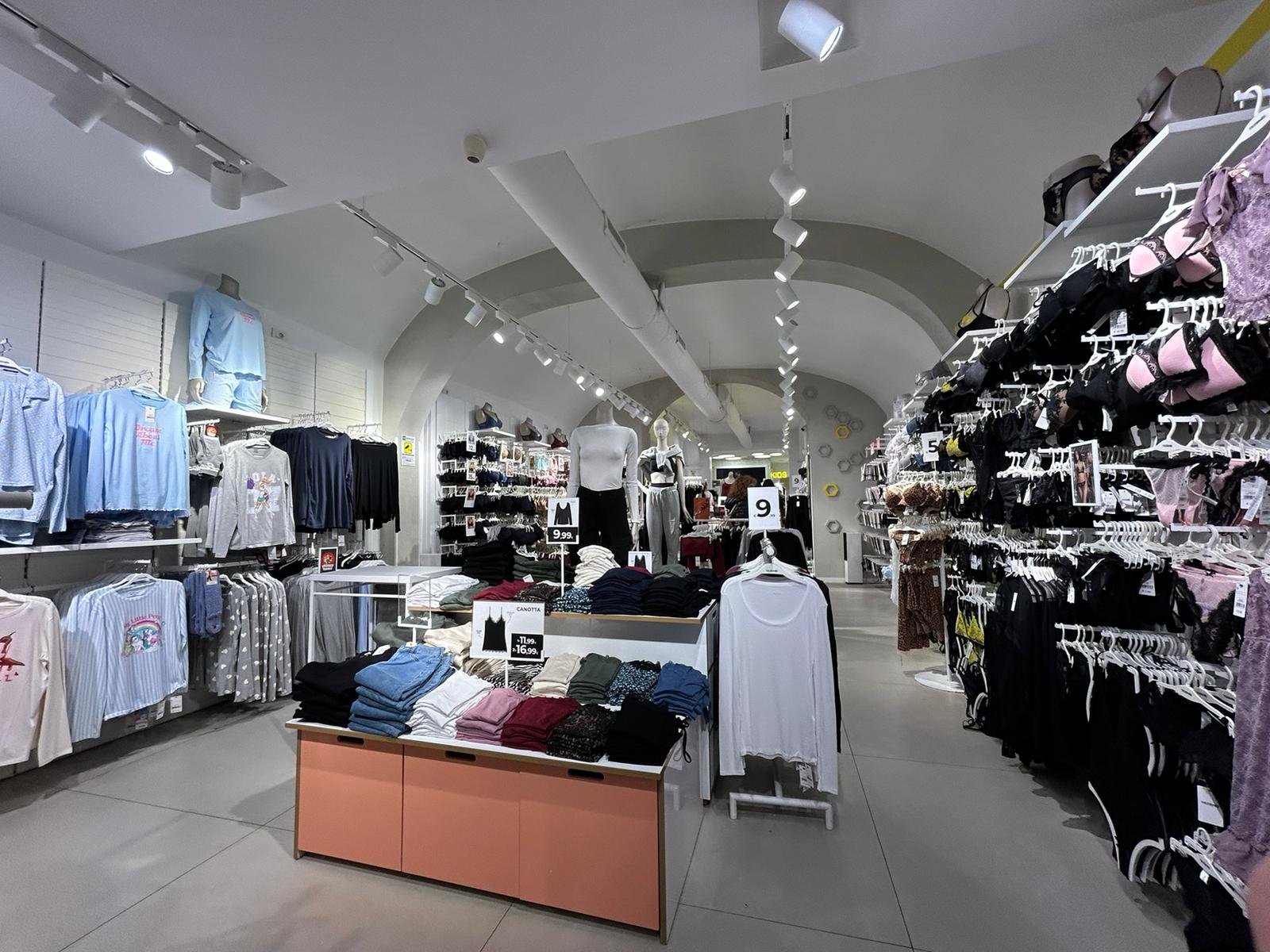 Tezenis PIACENZA VIA XX SETTEMBRE 50