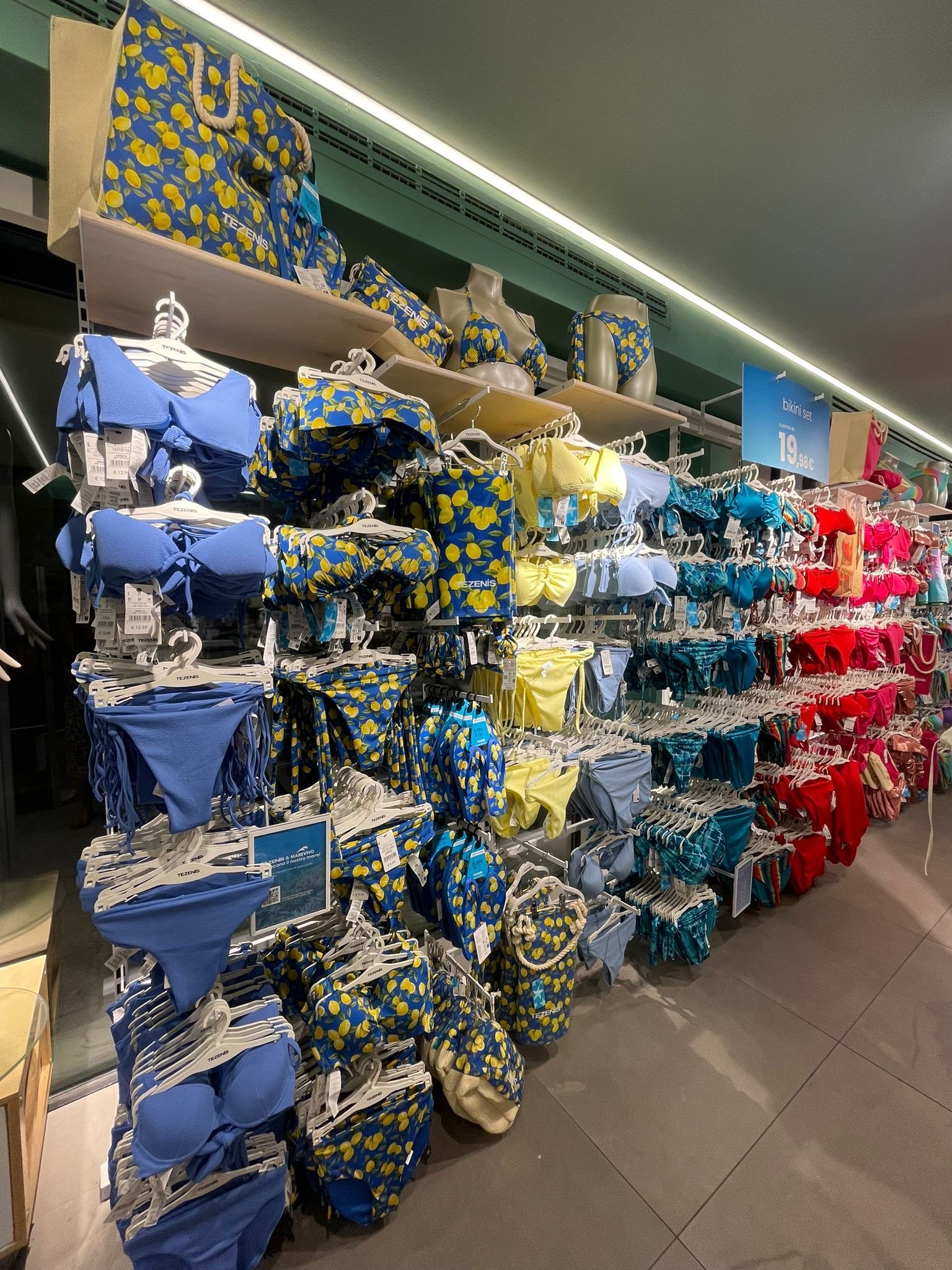 Tezenis FORTE DEI MARMI VIA PASCOLI