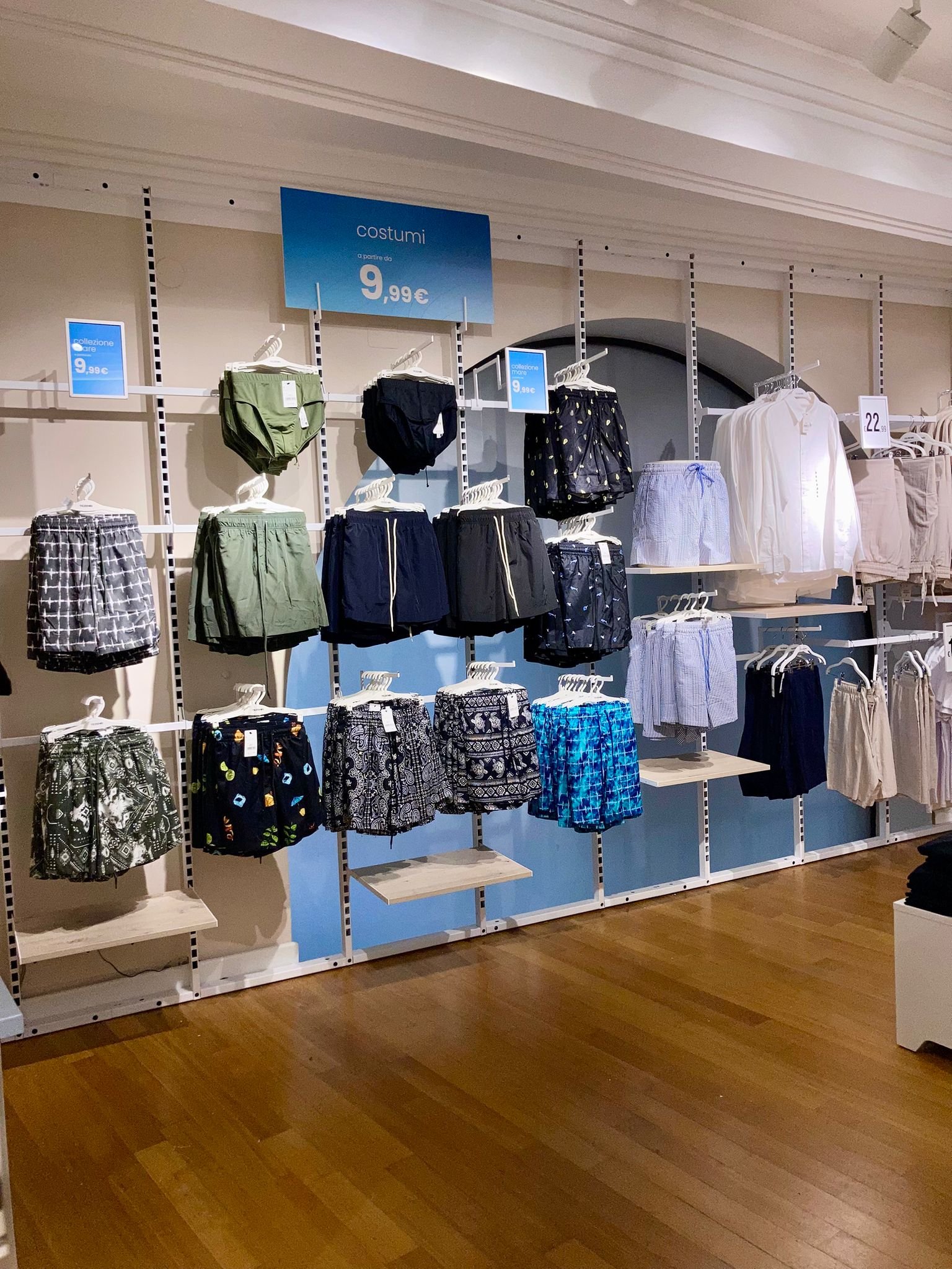Tezenis ROVERETO VIA ROMA 1