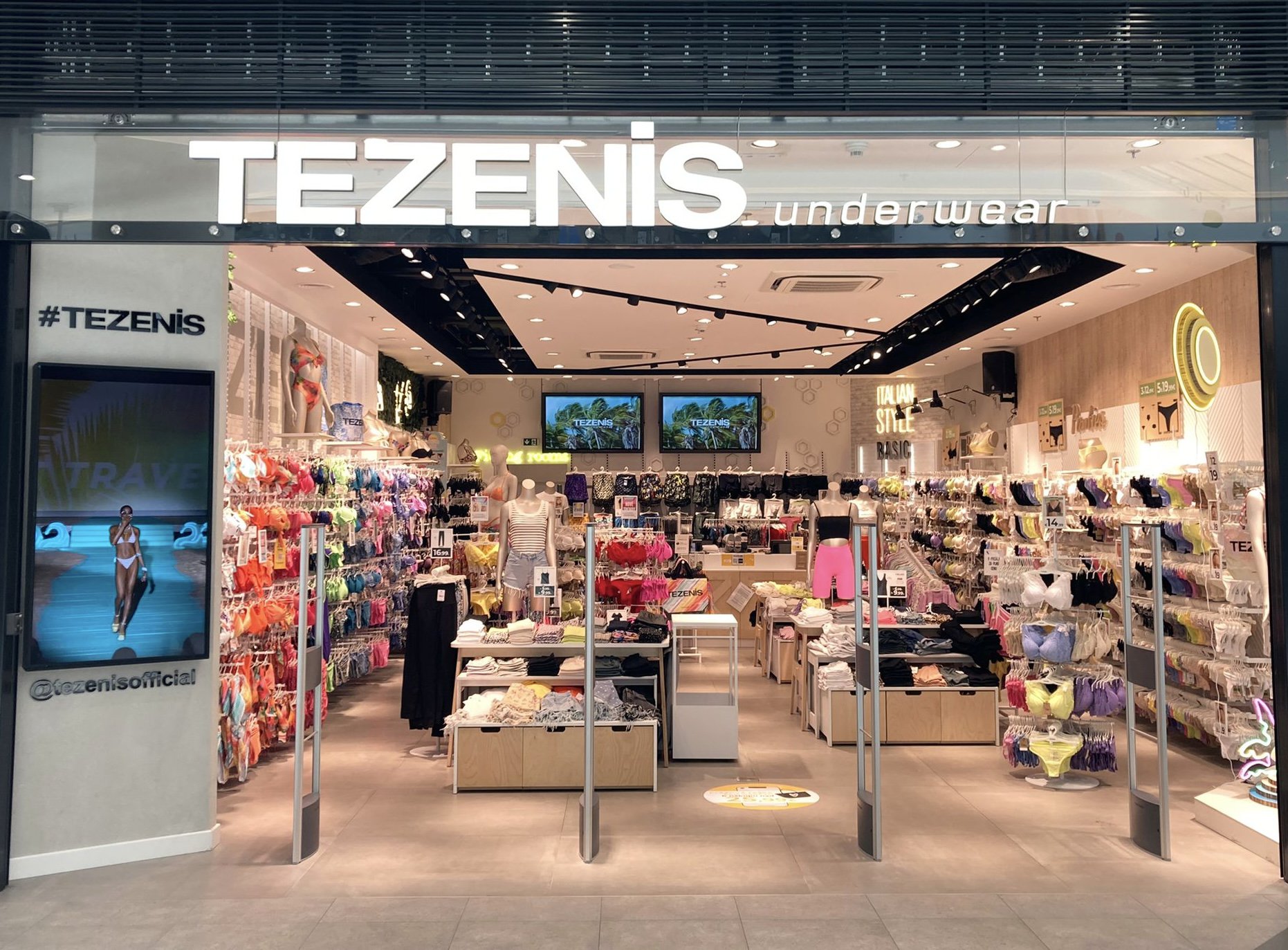 Tezenis BRATISLAVA SC STANICA NIVY