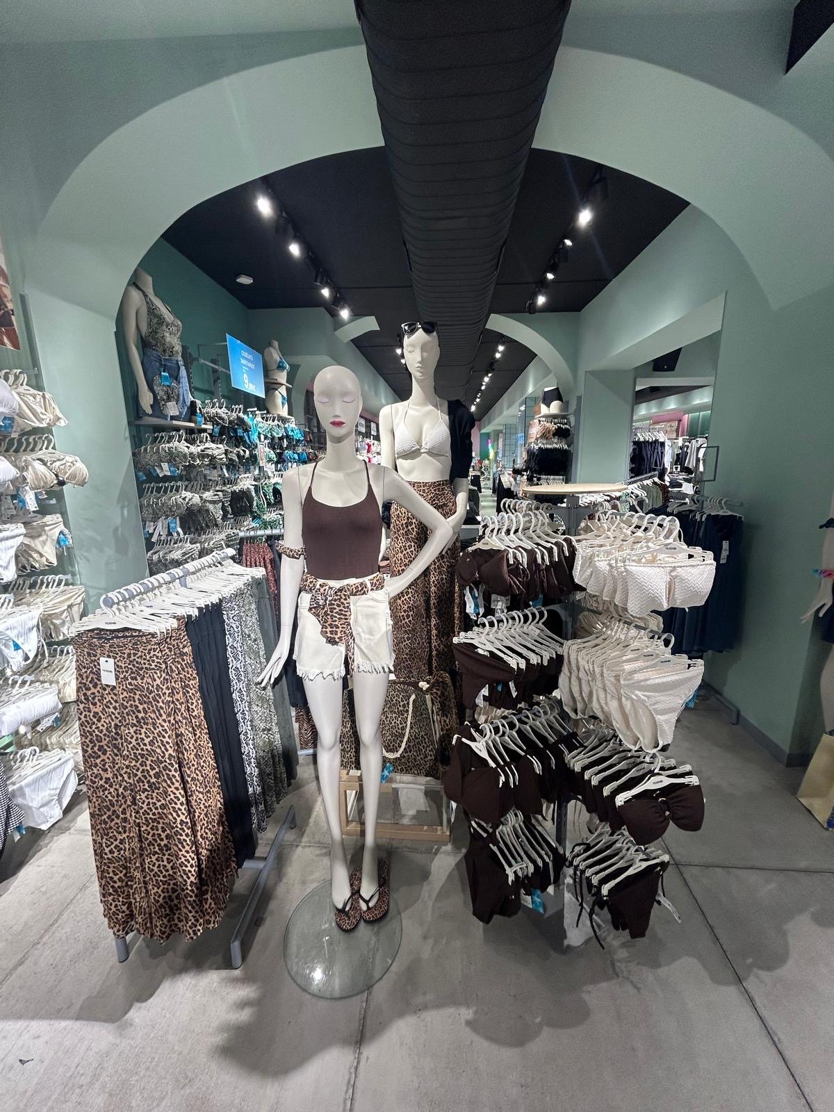 Tezenis LECCO VIA ROMA 8