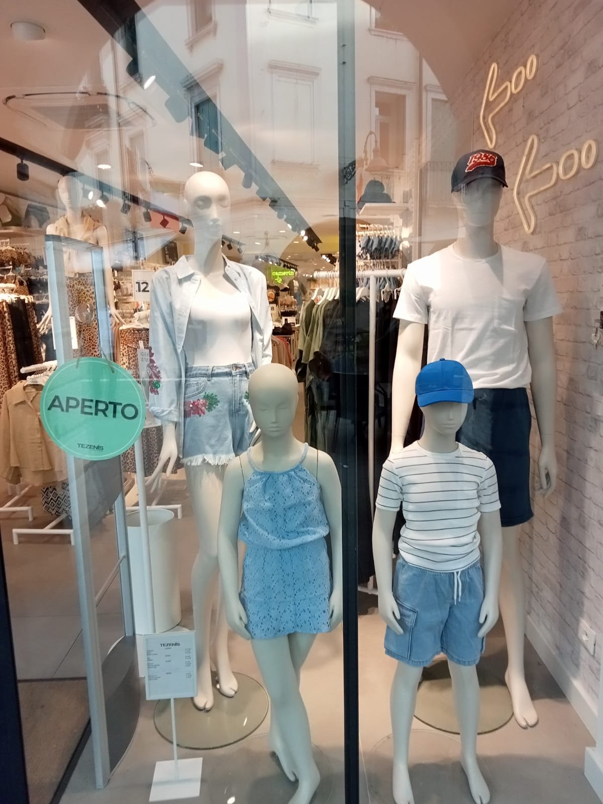 Tezenis SCHIO PIAZZA ALESSANDRO ROSSI