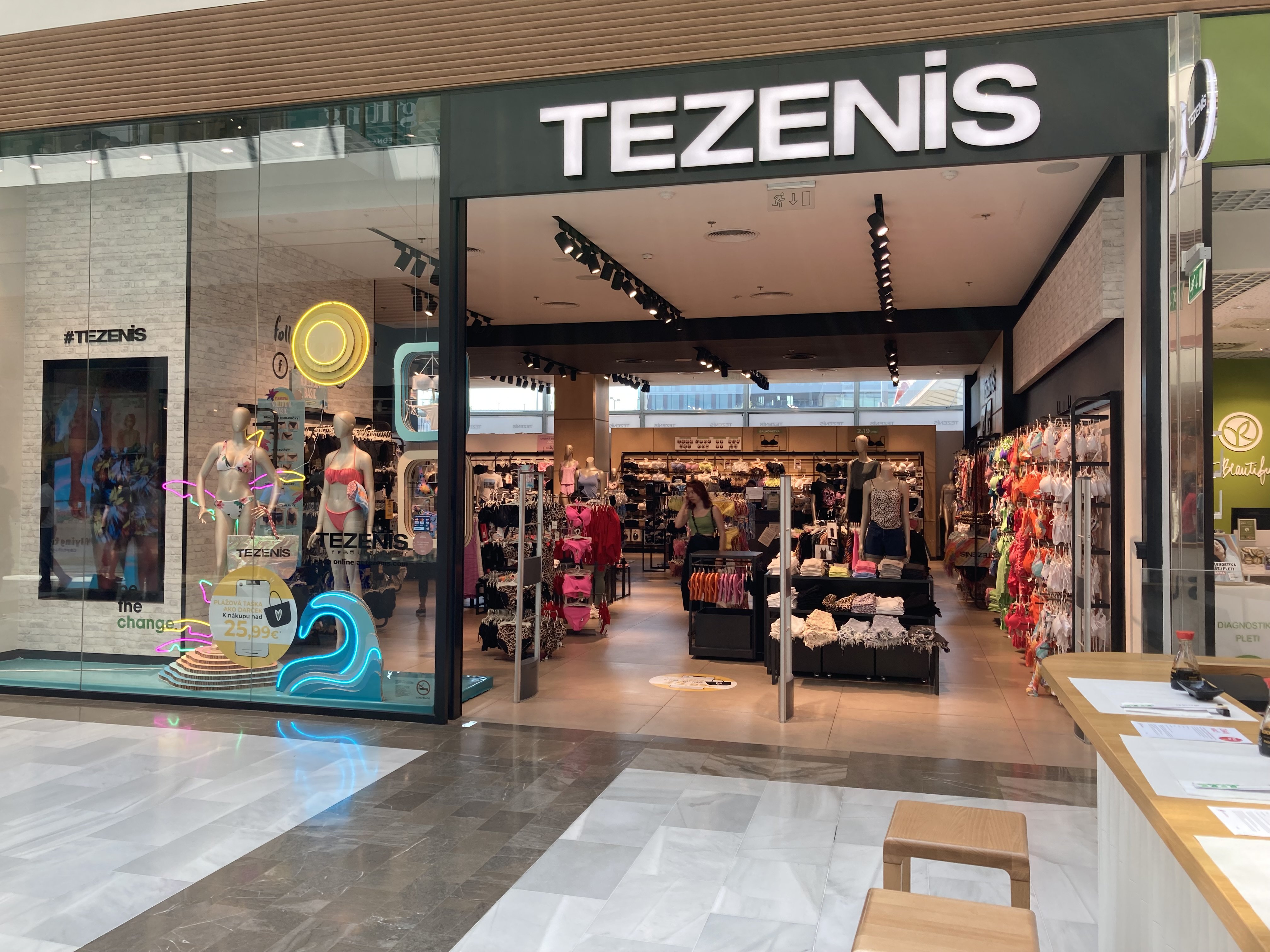 Tezenis BRATISLAVA SC AUPARK