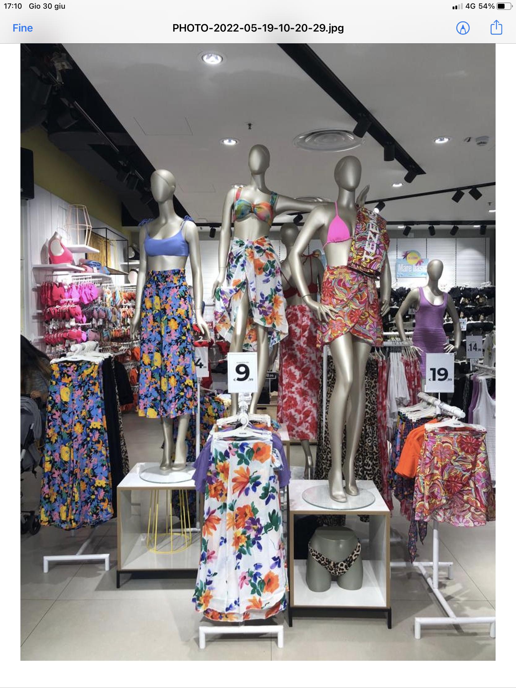 Underwear and clothing store in ROMA at VIA VALLE AURELIA 30 ANG. VIA BALDO DEGLI UBALDI Tezenis