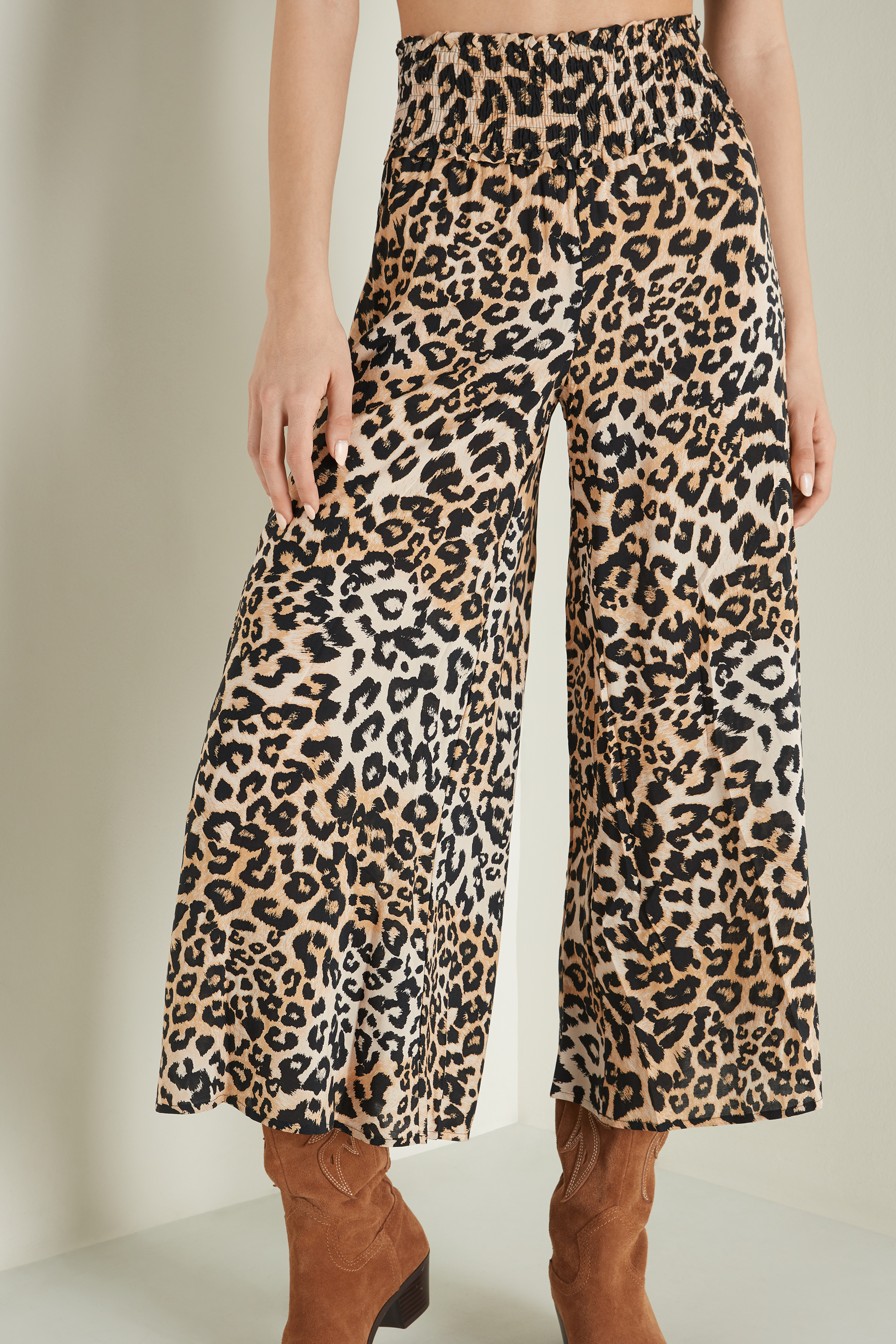 Stitched-Smock Canvas Cropped Trousers 