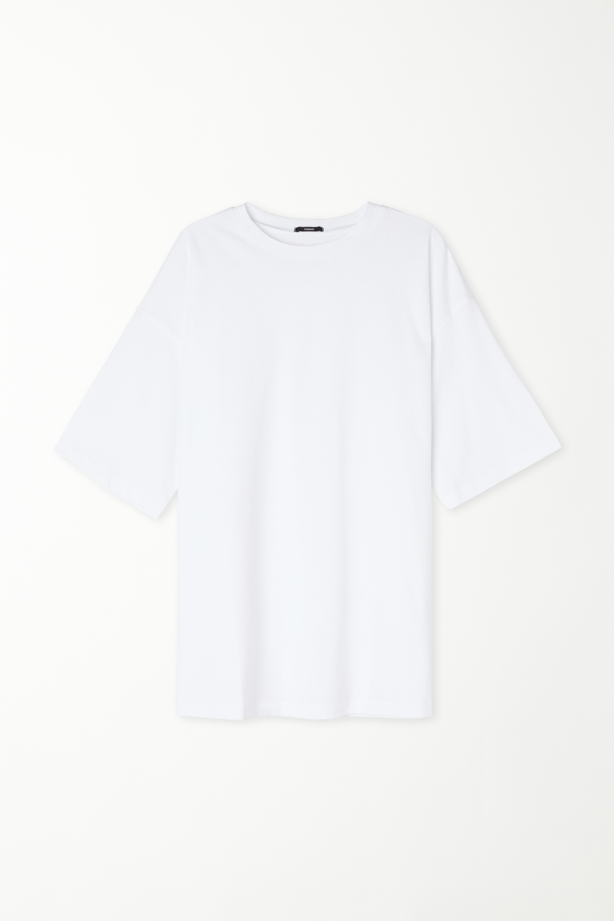 T-shirt com Decote Redondo Oversize em Algodão