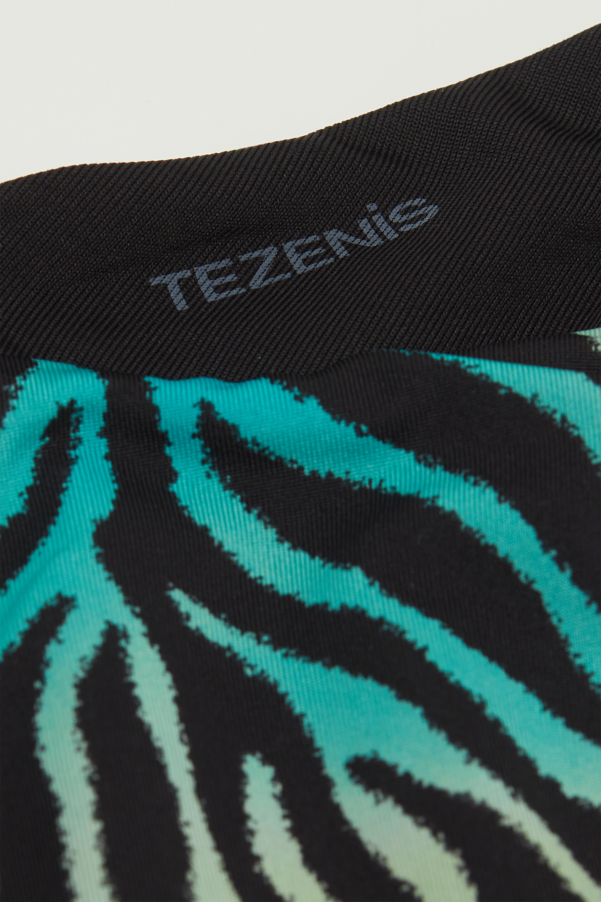 Плавки Бикини Бразильяно Colorful Zebra с Высоким Вырезом Бедра