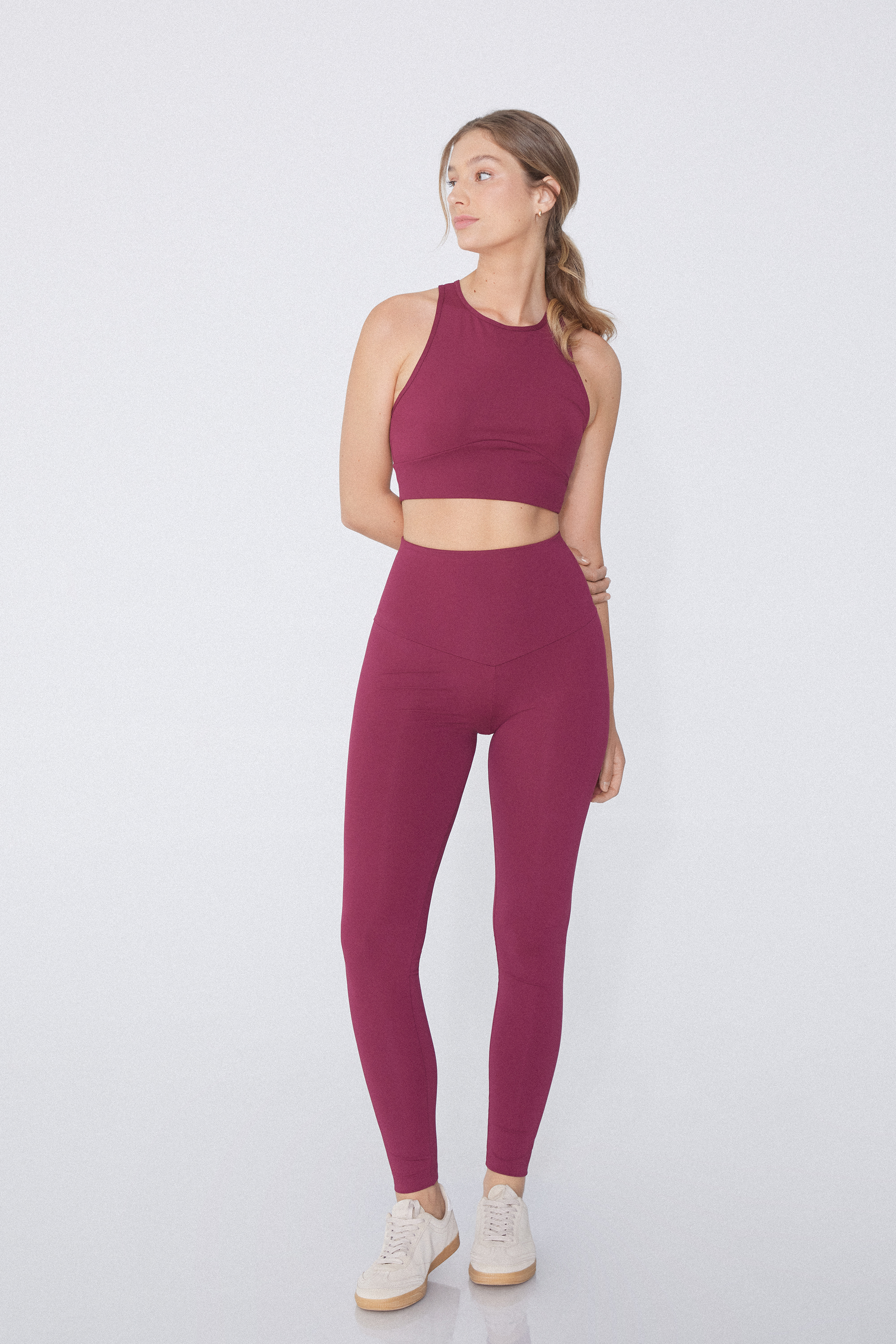 Abbigliamento yoga e pilates pantaloni tute e completi Tezenis