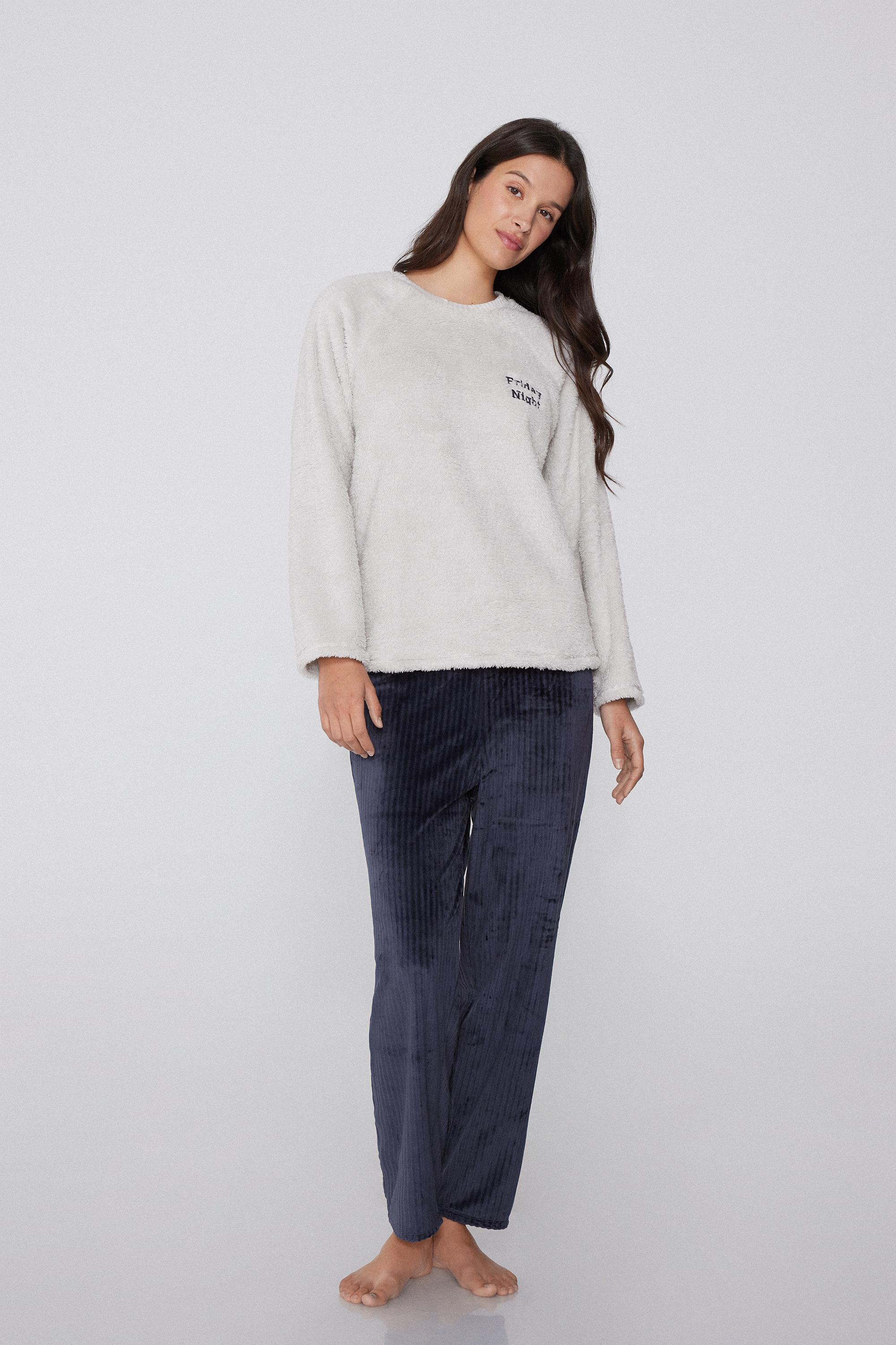 Pijama Lungă din Fleece Imprimeu Friday Night
