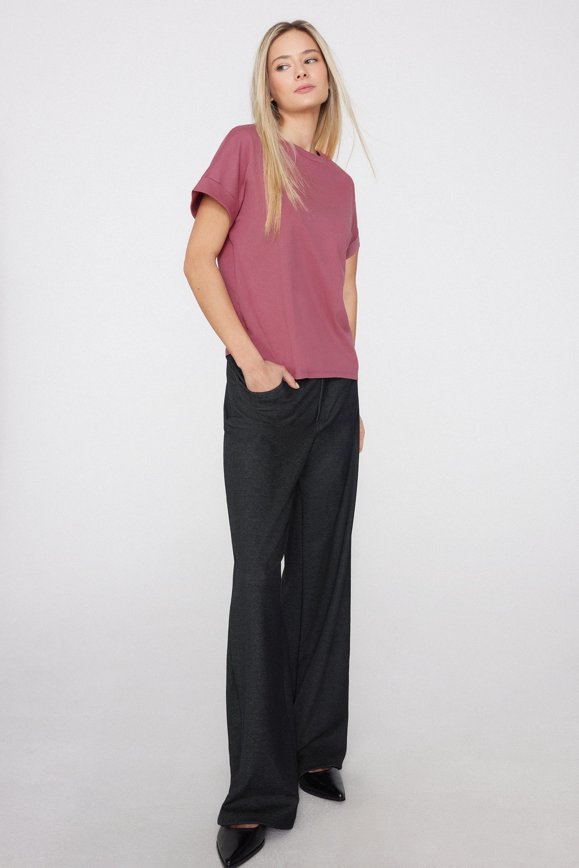 Turned-Up Kimono Sleeve Cotton T-Shirt