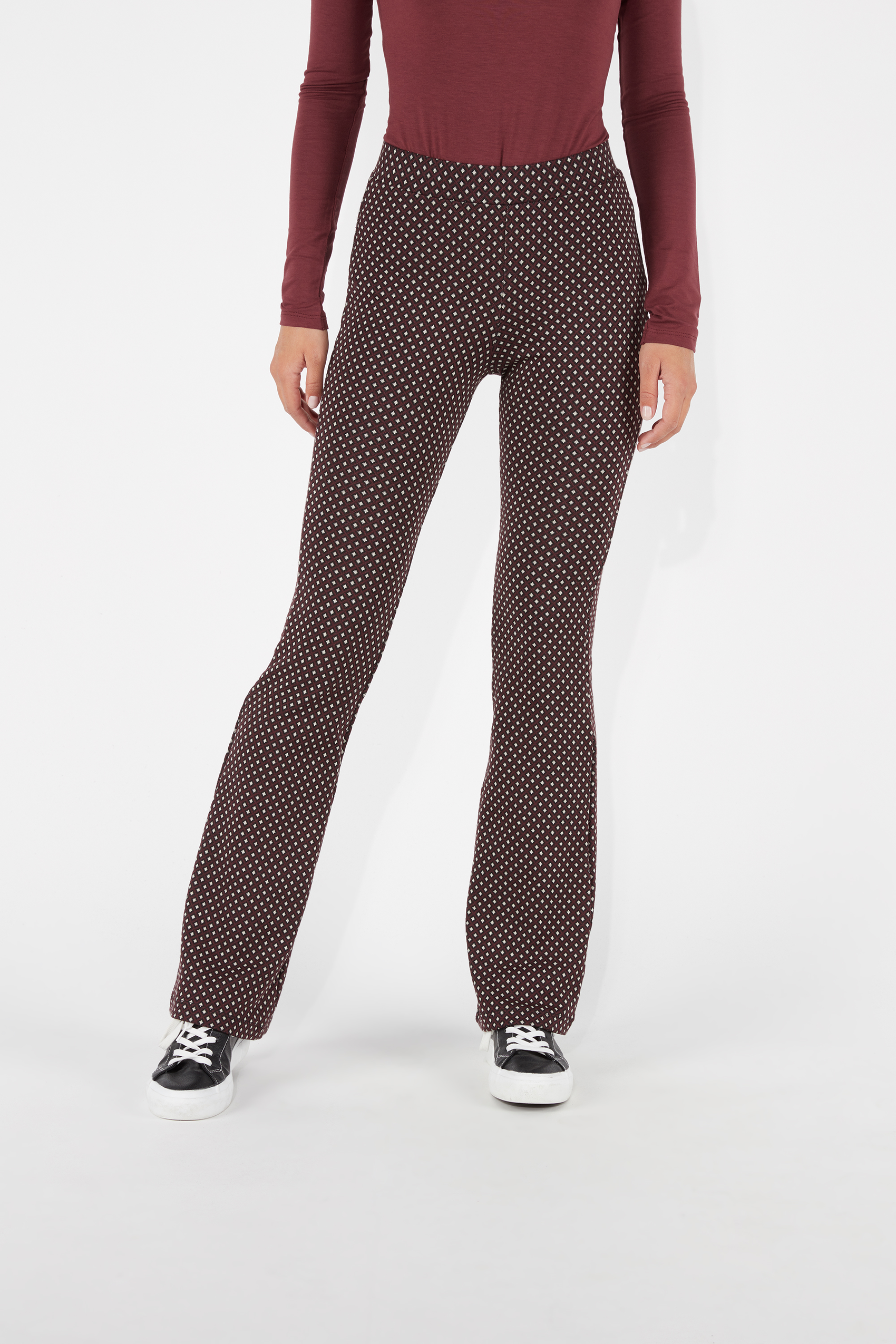 flared stretch trousers