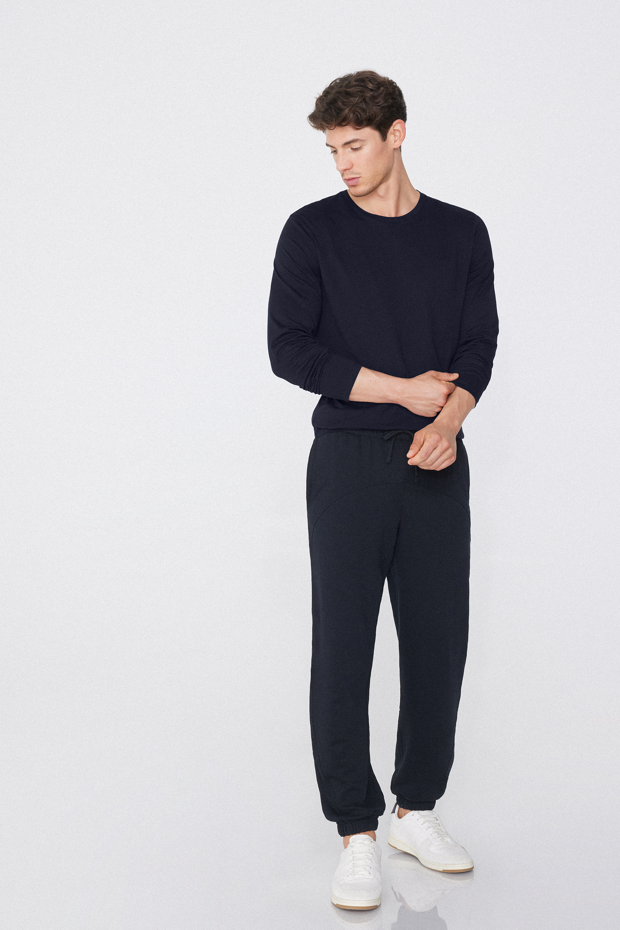 Long-Sleeved Crew-Neck 100% Cotton Sweater