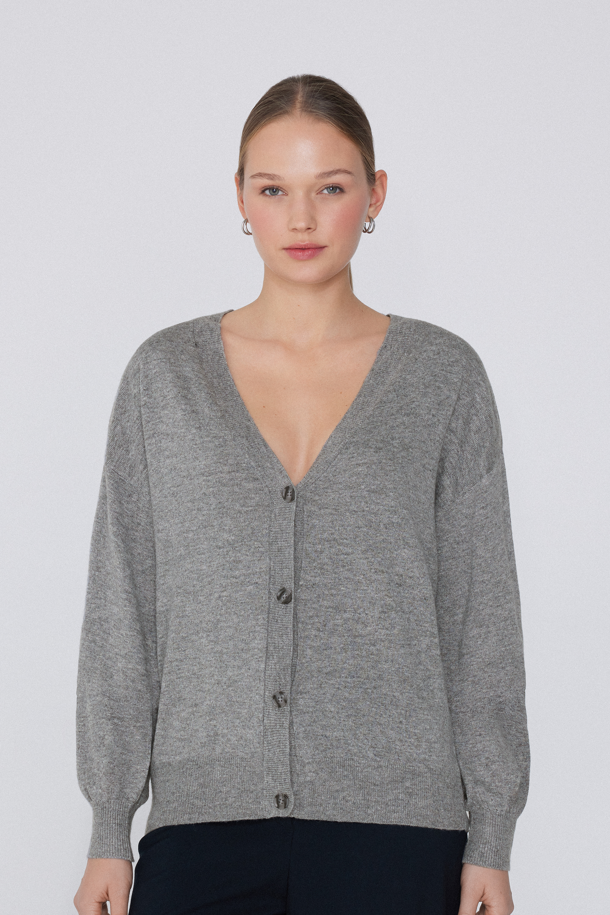 Cardigan Manches Longues à Boutons avec Laine