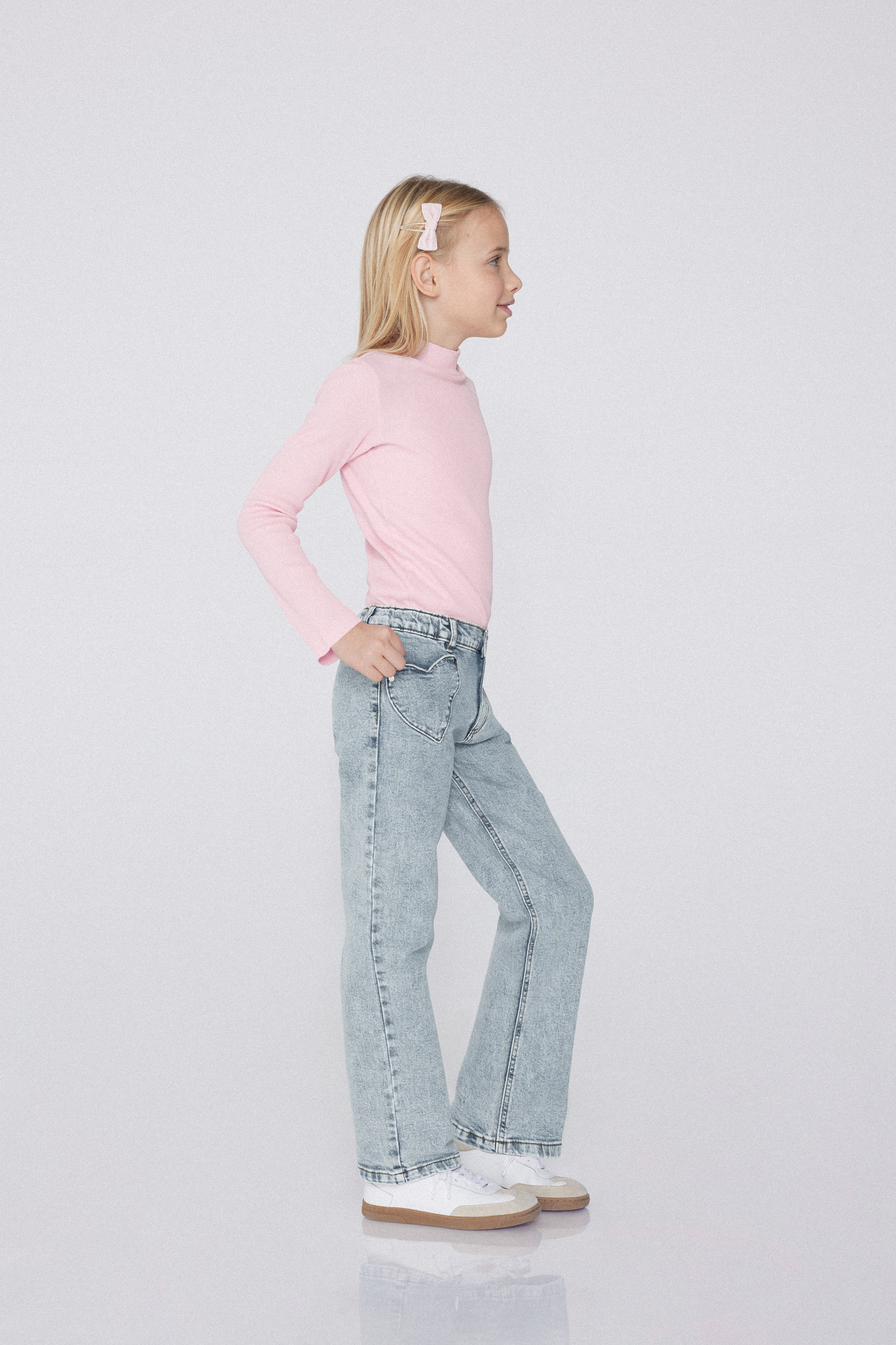 Long Straight Jeans with Heart-Shaped Pockets