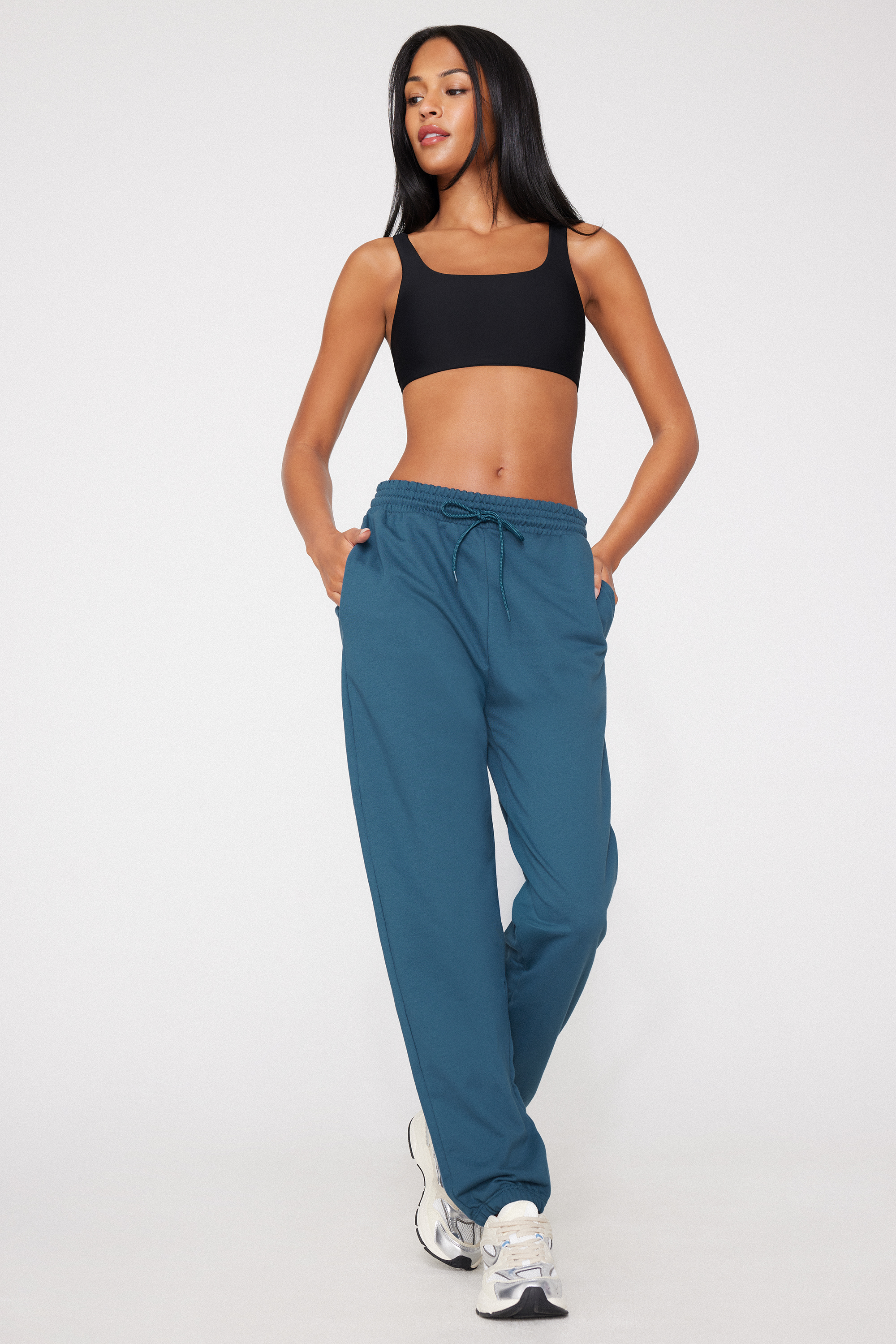 Jogginghose mit Paspeltaschen und Tunnelzug