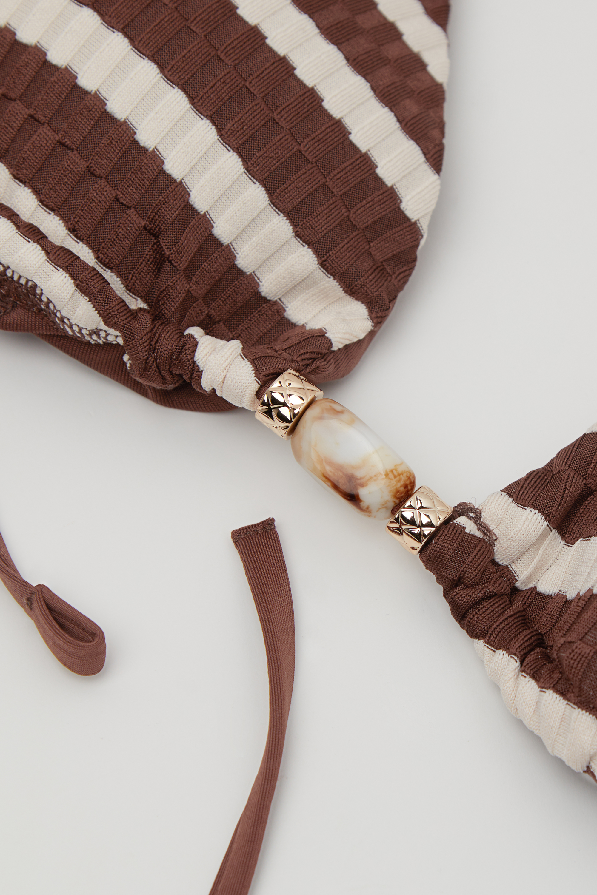 Triangel-Bikinioberteil mit herausnehmbaren Polstern Desert Stripes