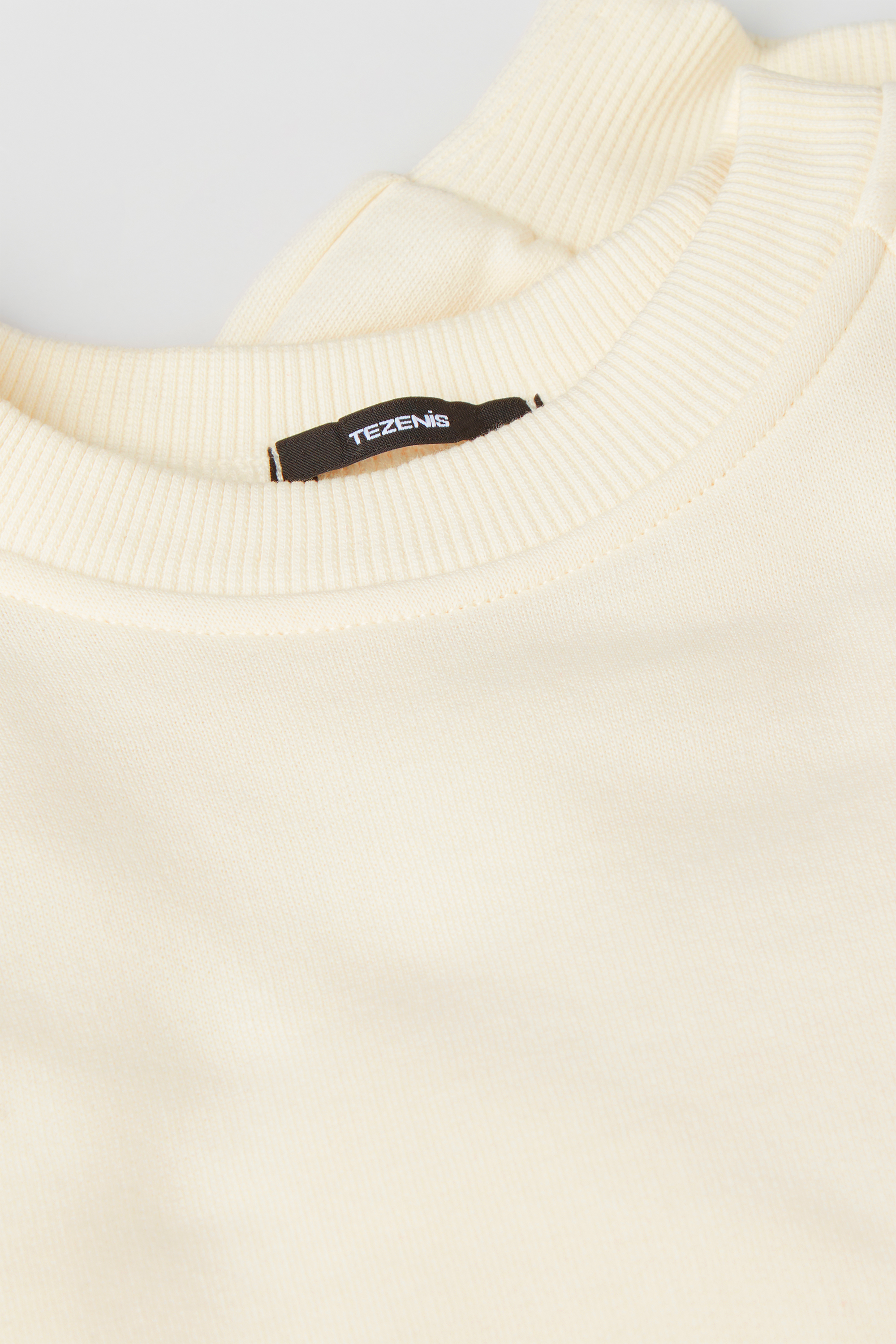 Langarm-Sweatshirt für Mädchen mit Volant und Tüll