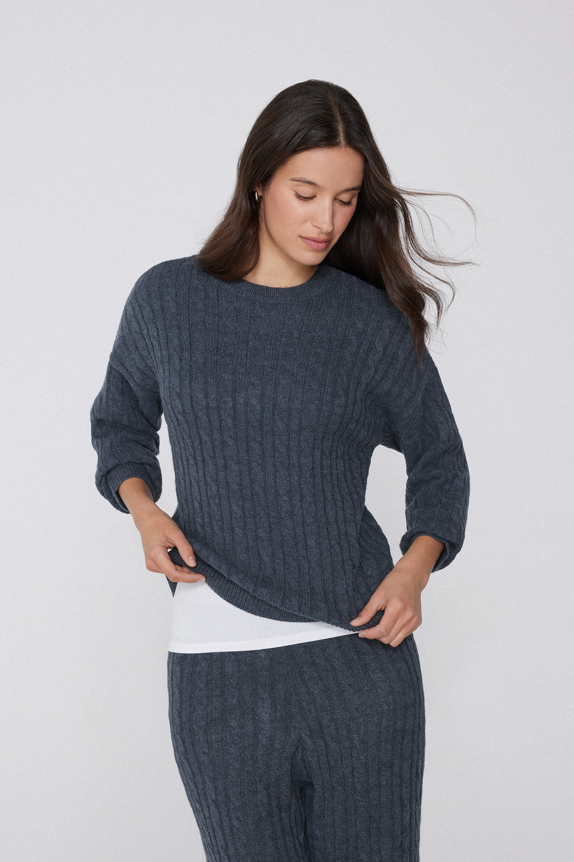 TOP LONG SLEEVE ROUND NECK FULLY-FASHIONED BRAIDS