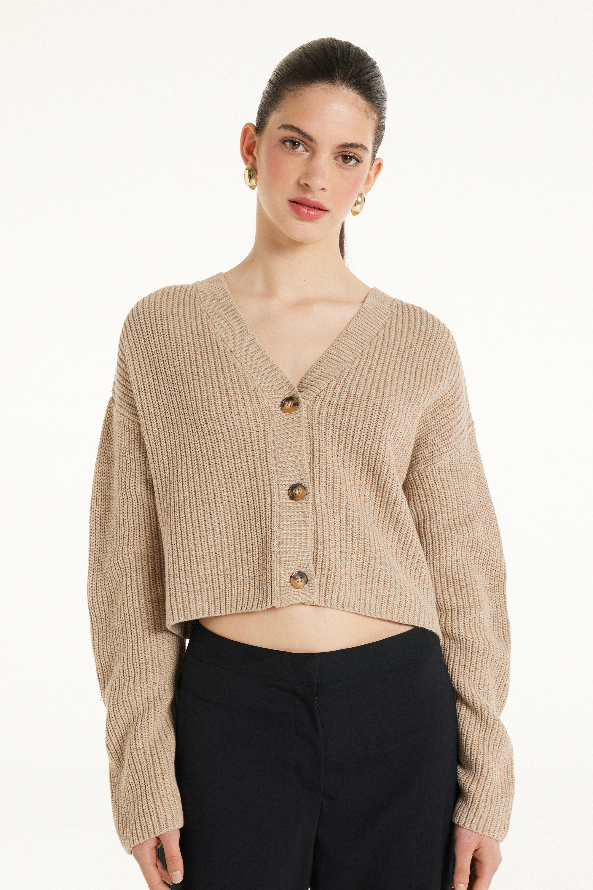 Long-Sleeved Ribbed Cropped Button-Up Cardigan
