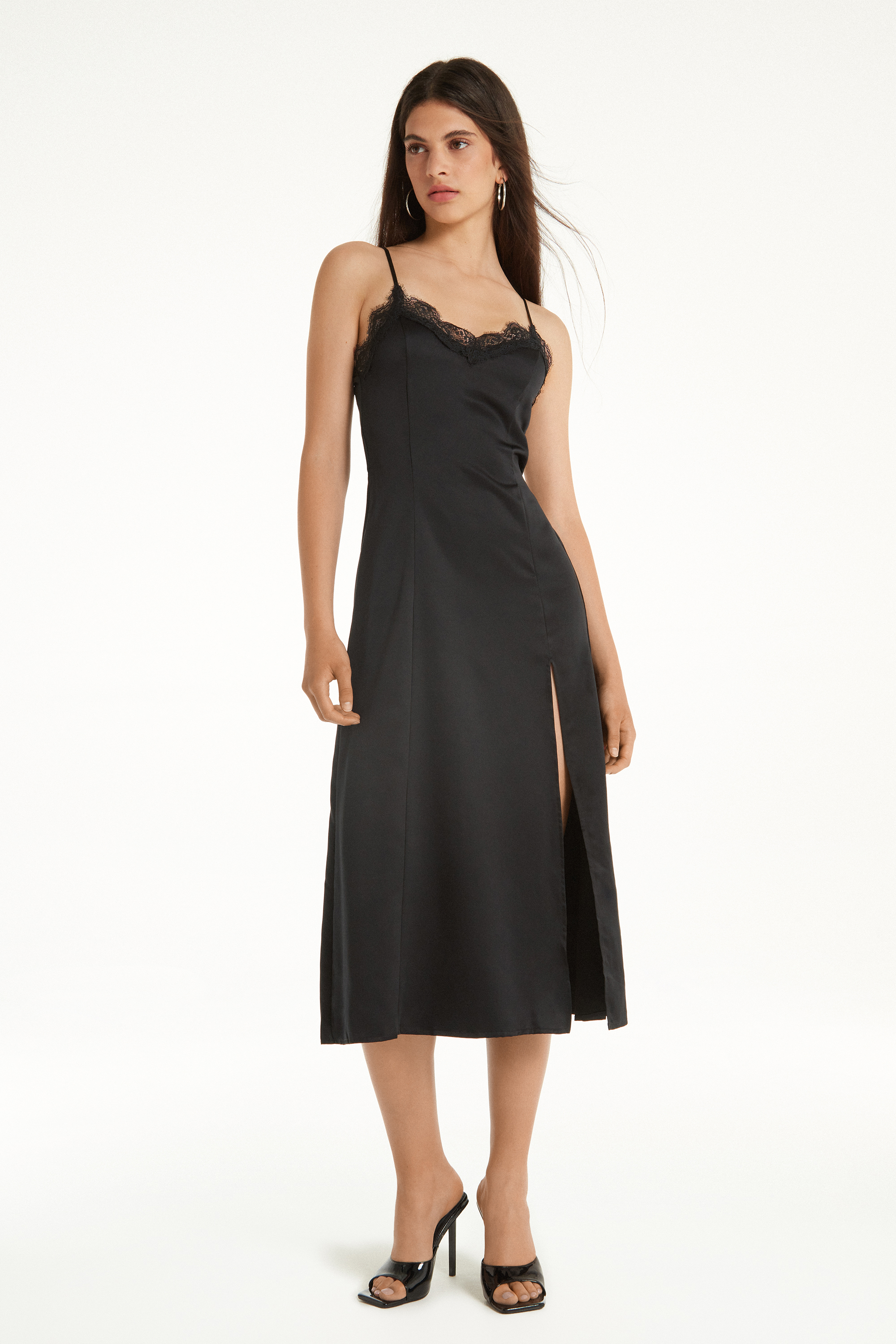 Robe Midi Bretelles Fines en Satin et Dentelle