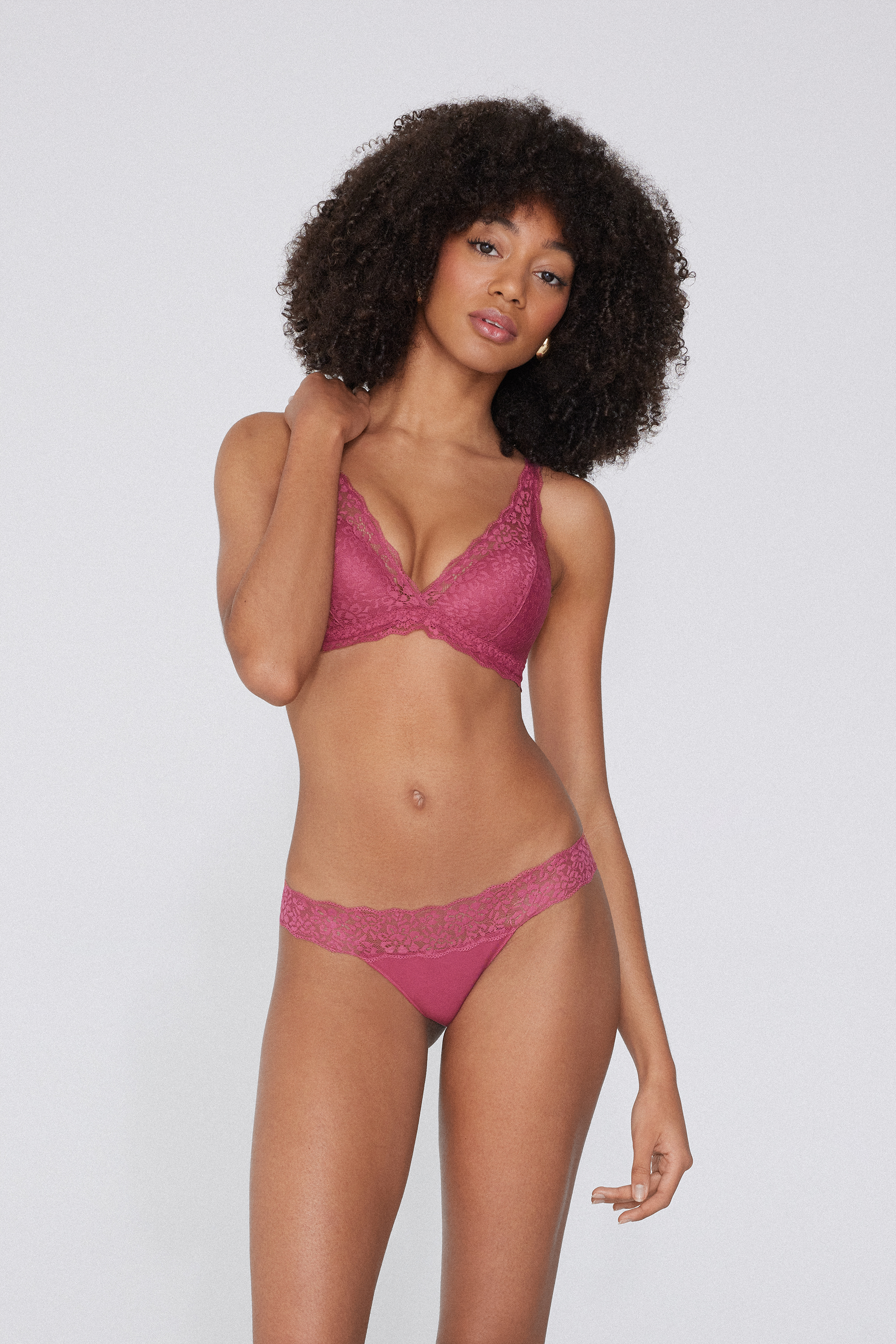 Brazilian Briefs in Cotton and Recycled Lace