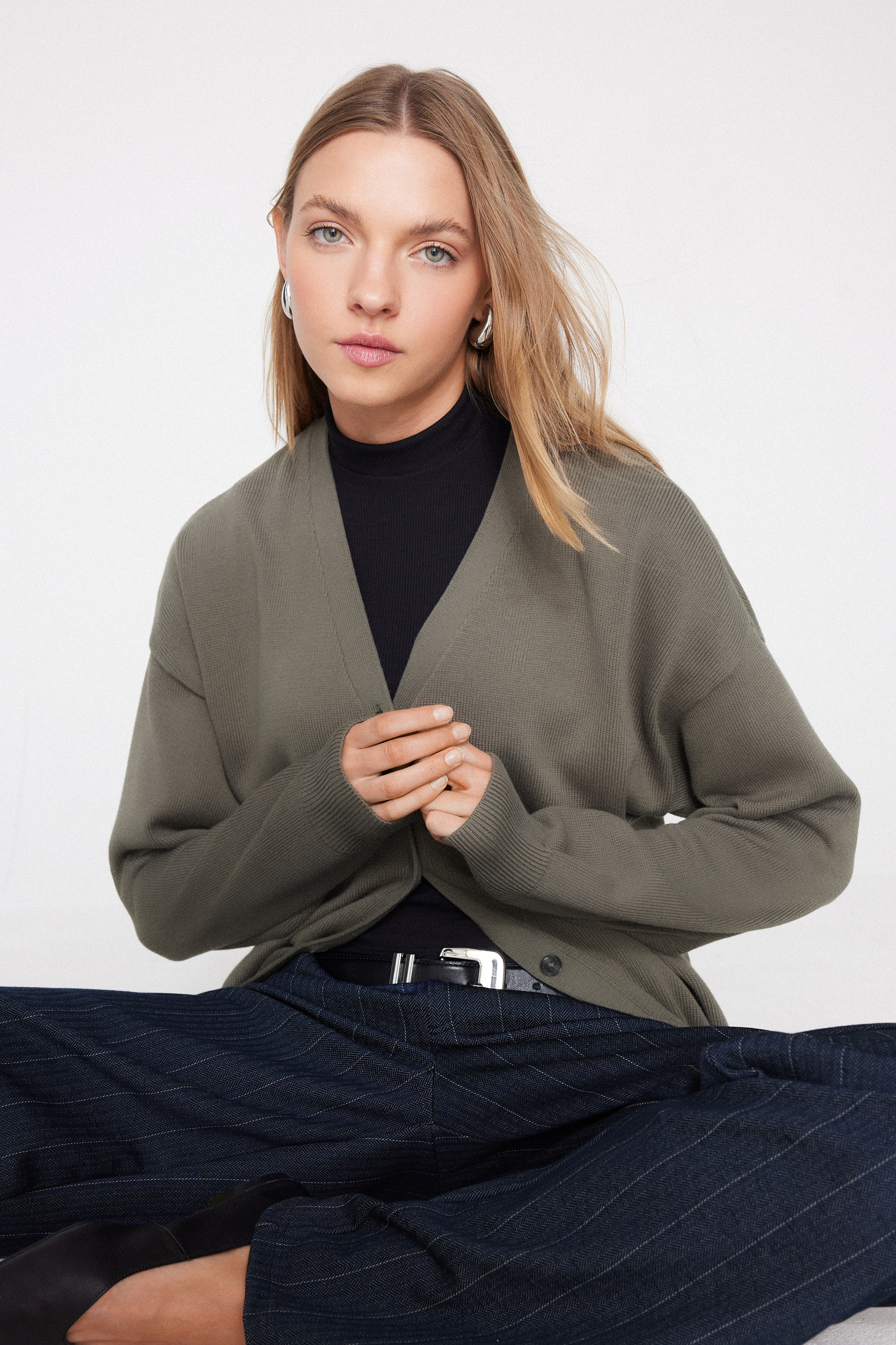 Cardigan in Cotone e Modal in Maglia Calata Scollo V