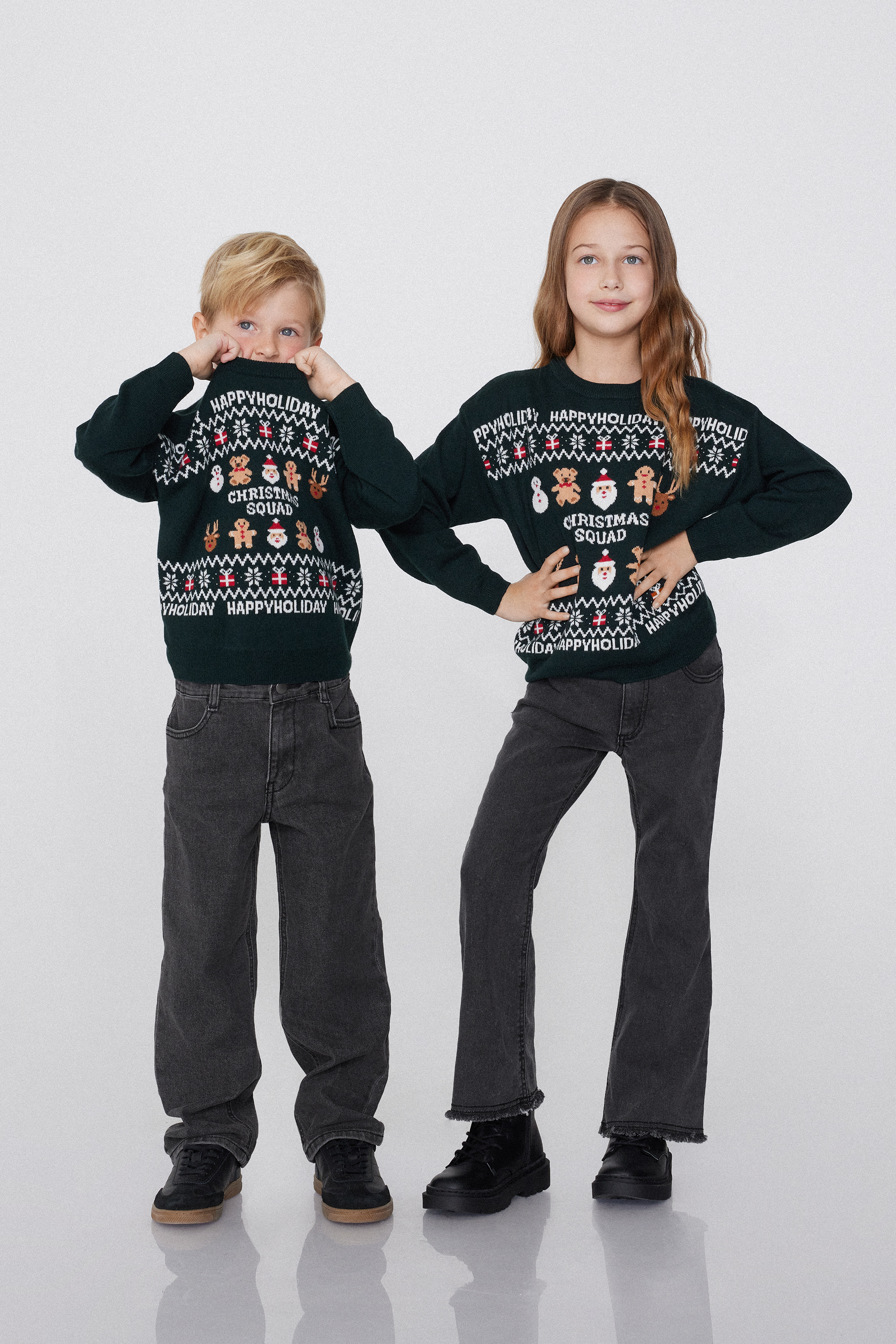 Kids’ Unisex Rounded Neck Sweater with Christmas Print